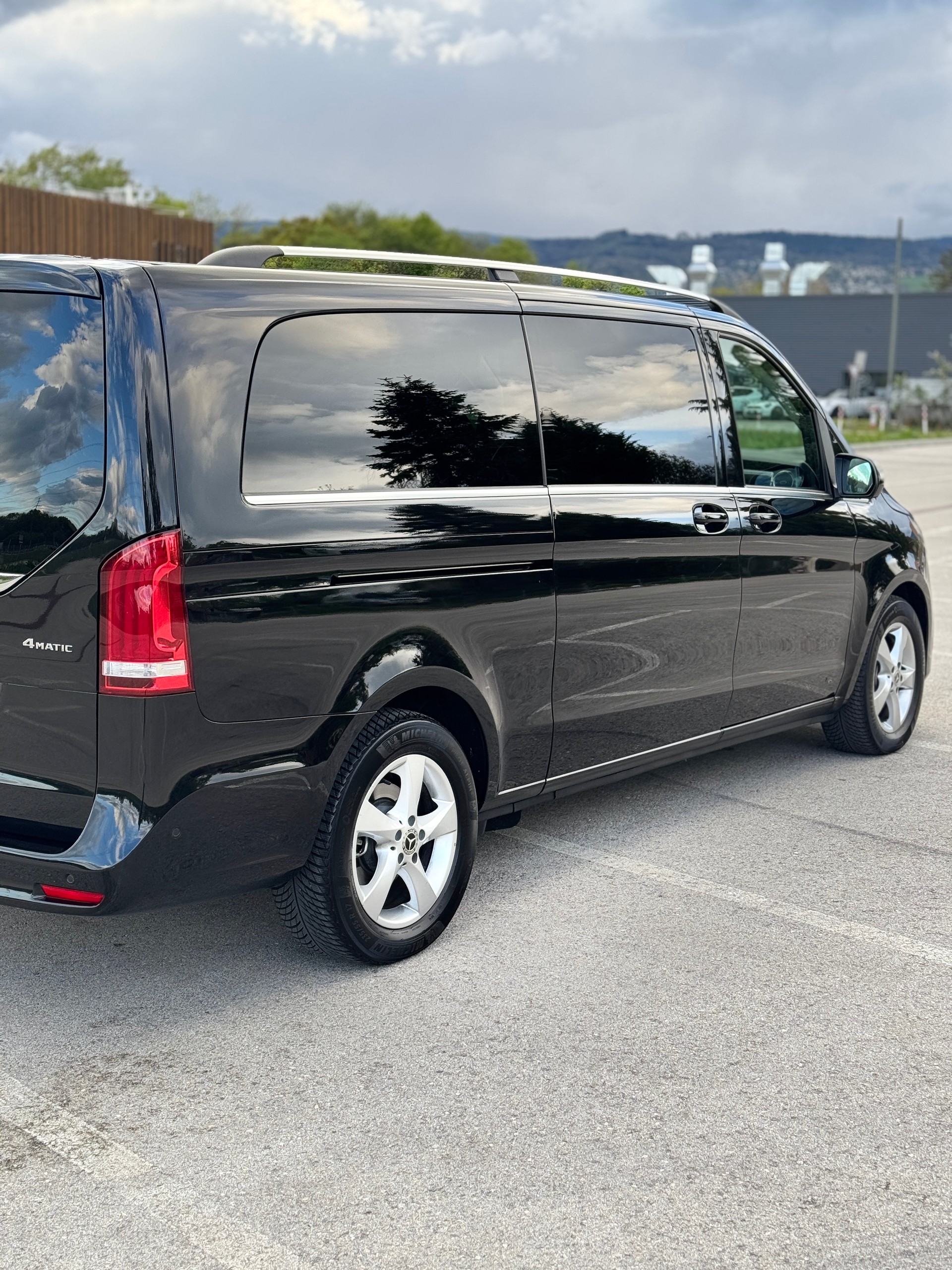 MERCEDES-BENZ V 300 d ExtraLang Avantgard 4Matic 9G-Tronic-image-5