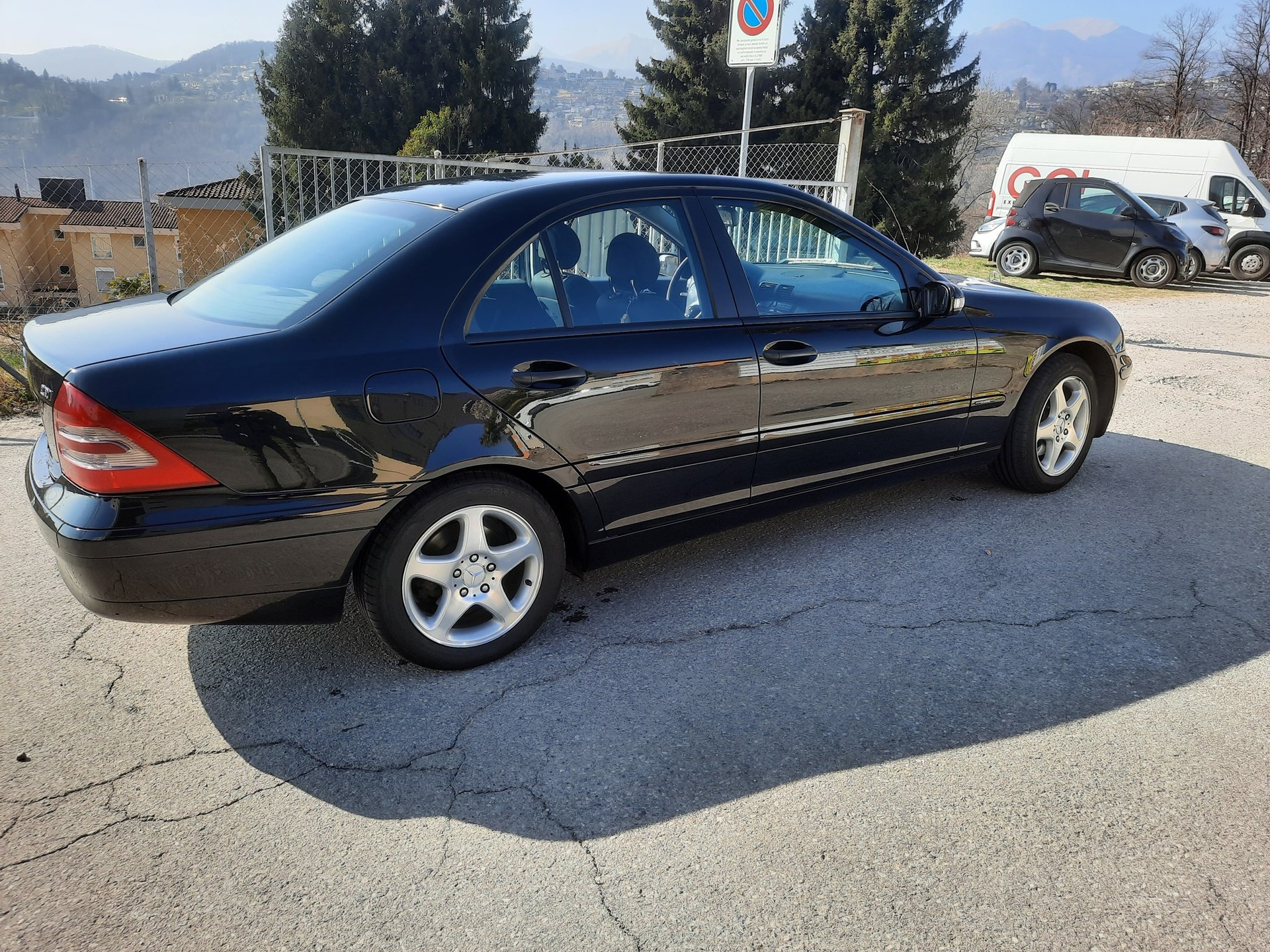 MERCEDES-BENZ C 200 CDI-image-2
