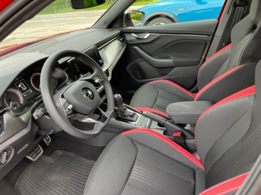 SKODA Kamiq 1.0 TSI Monte Carlo-image-10