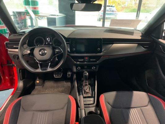 SKODA Kamiq 1.0 TSI Monte Carlo-image-11
