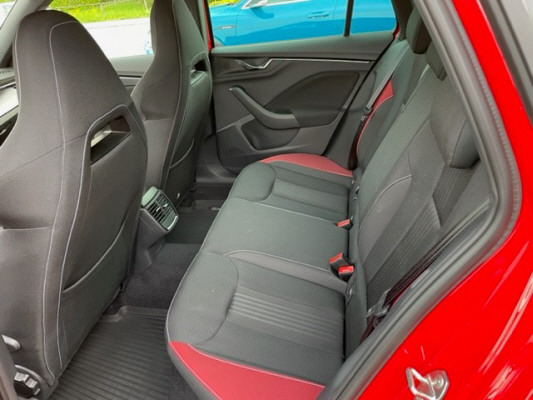 SKODA Kamiq 1.0 TSI Monte Carlo-image-13