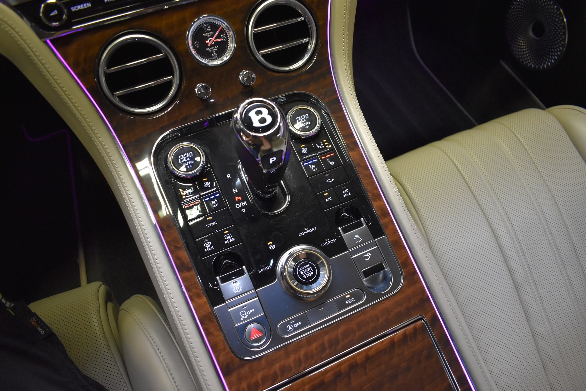 BENTLEY Continental GT 6.0 W12-image-16