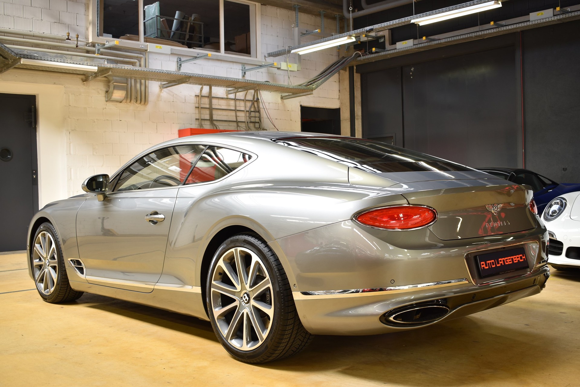 BENTLEY Continental GT 6.0 W12-image-2