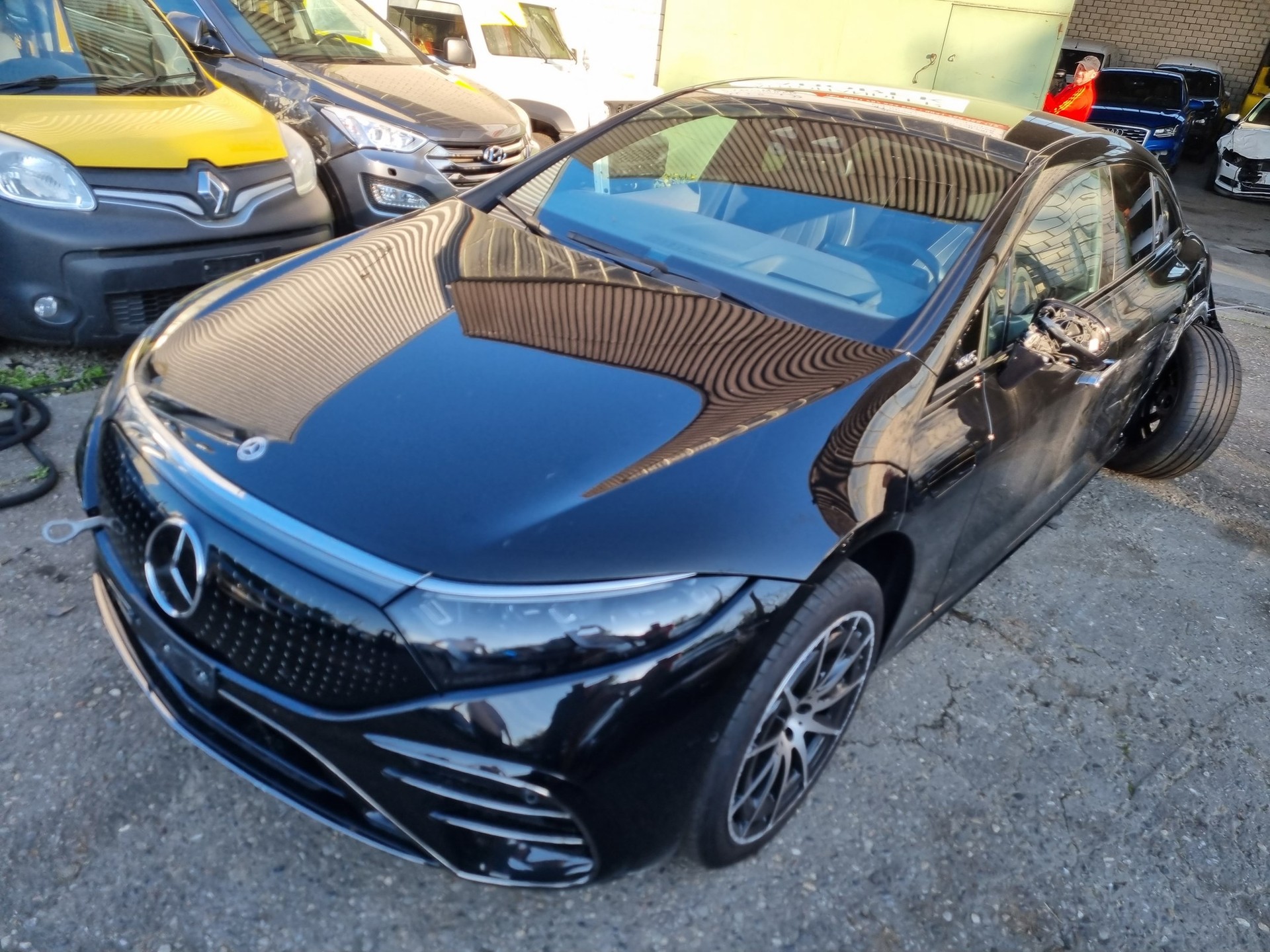 MERCEDES-BENZ EQS 450+ AMG Line-image-2