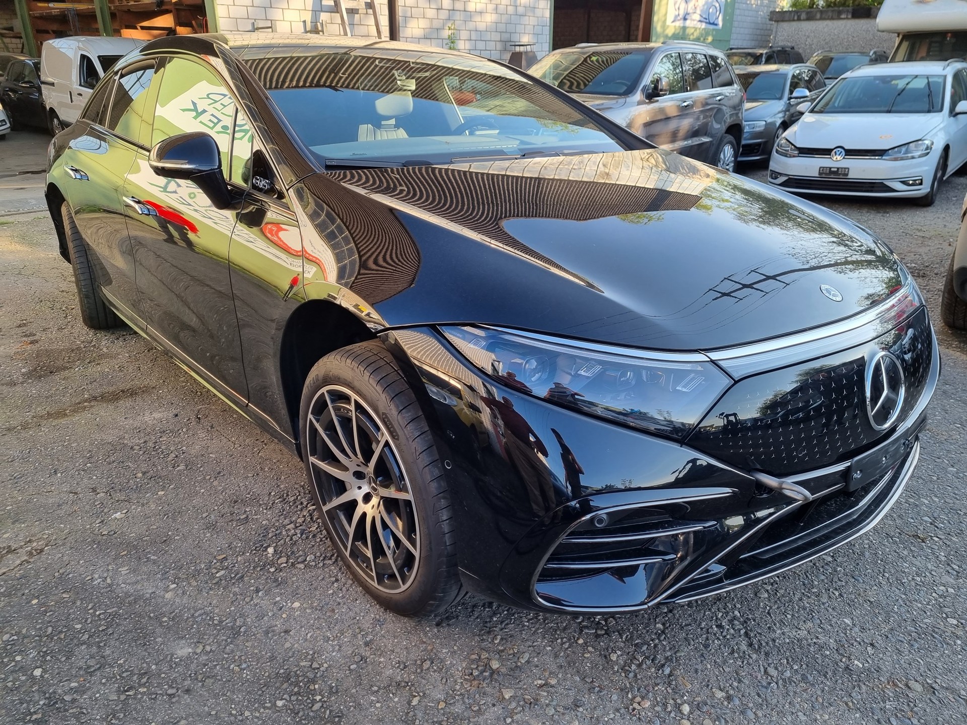 MERCEDES-BENZ EQS 450+ AMG Line-image-4