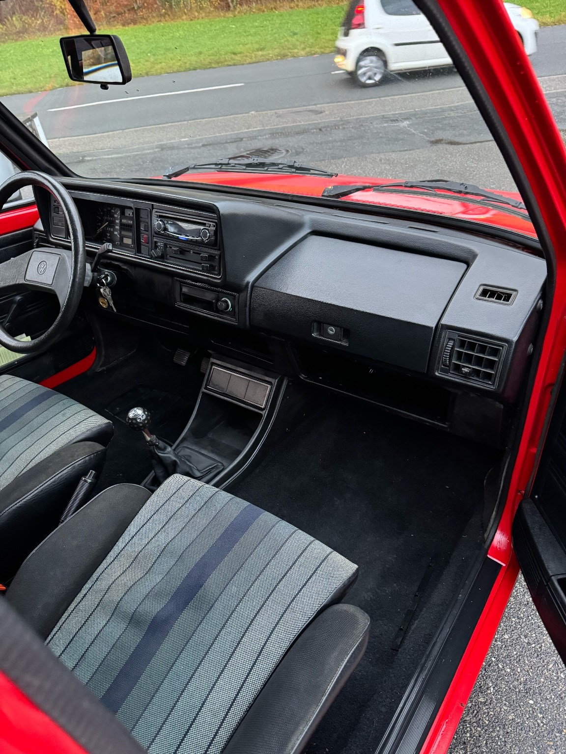 VW Golf 1800 GTI-image-8