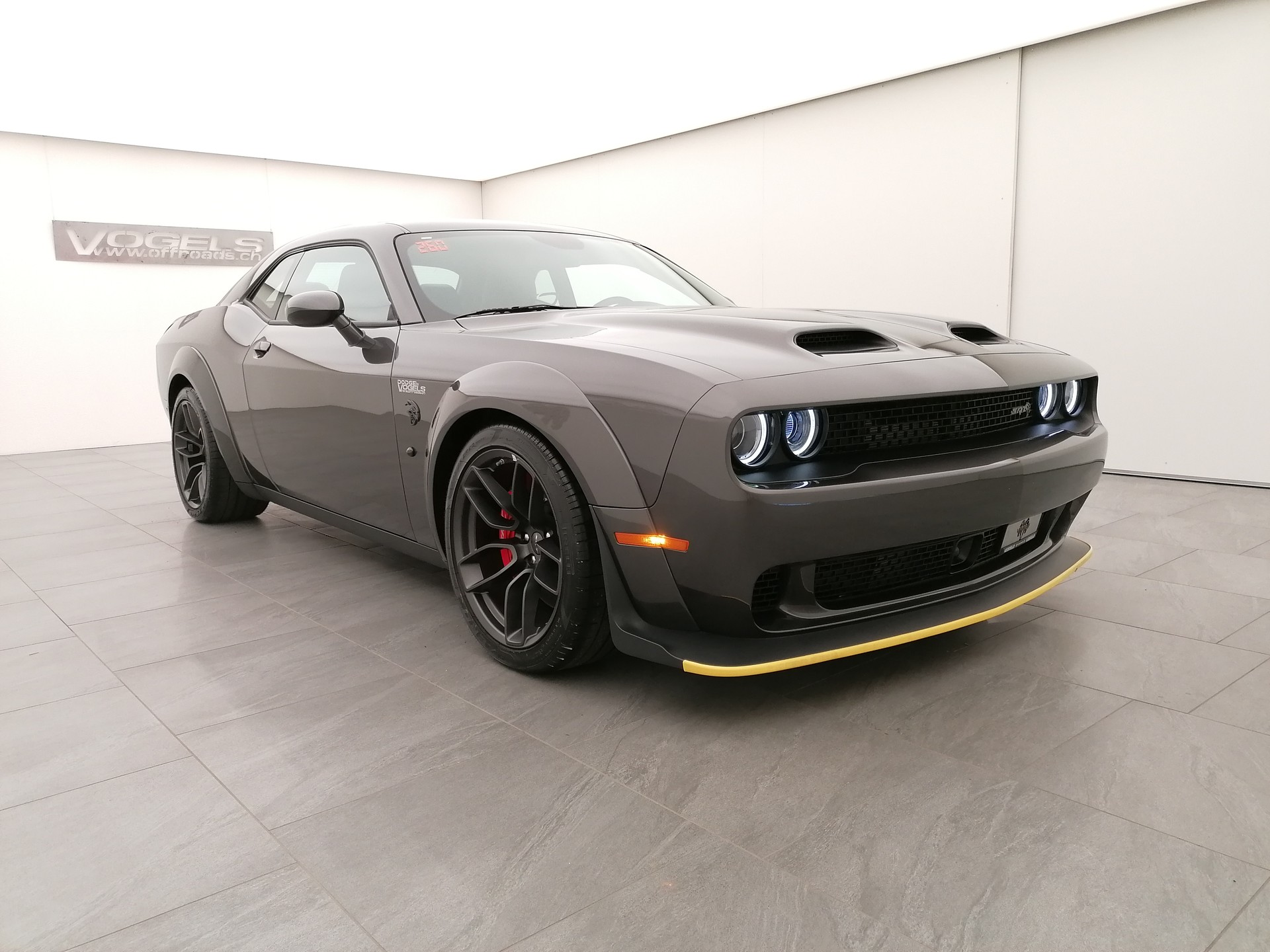 DODGE Challenger Hellcat WB Jailbreak-image-2