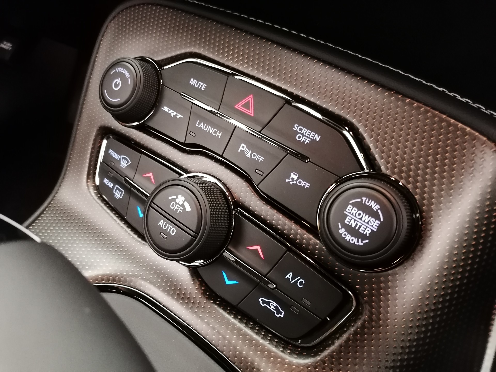 DODGE Challenger Hellcat WB Jailbreak-image-11