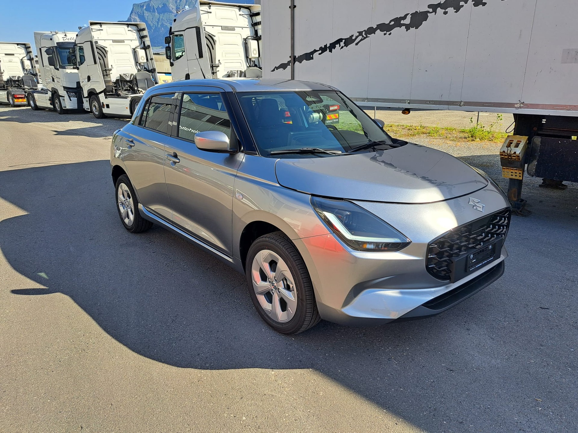 SUZUKI SWIFT 1.2 1st Edition Hybrid 4x4 MY- Mild-Hybrid-image-5