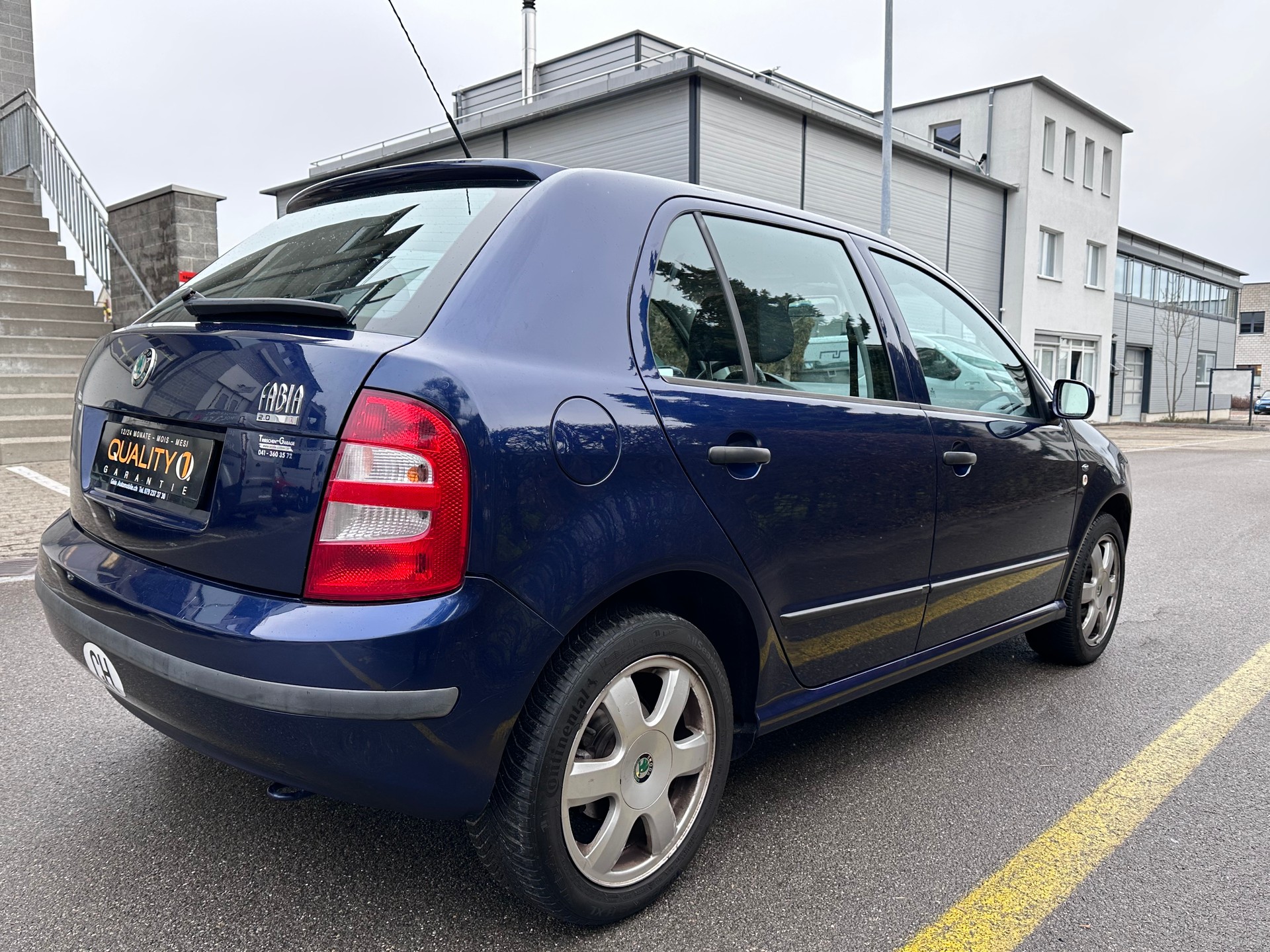 SKODA Fabia 2.0 Elegance-image-3