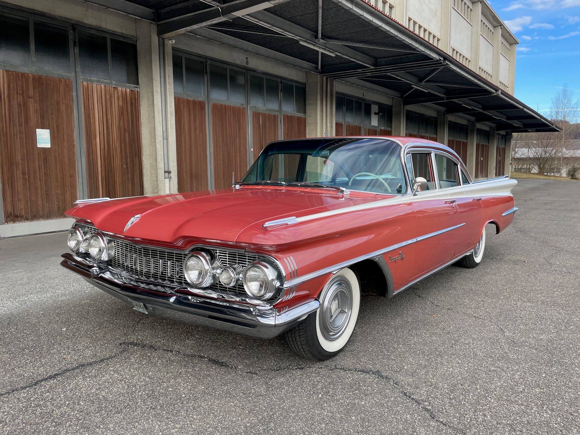 OLDSMOBILE Super 88