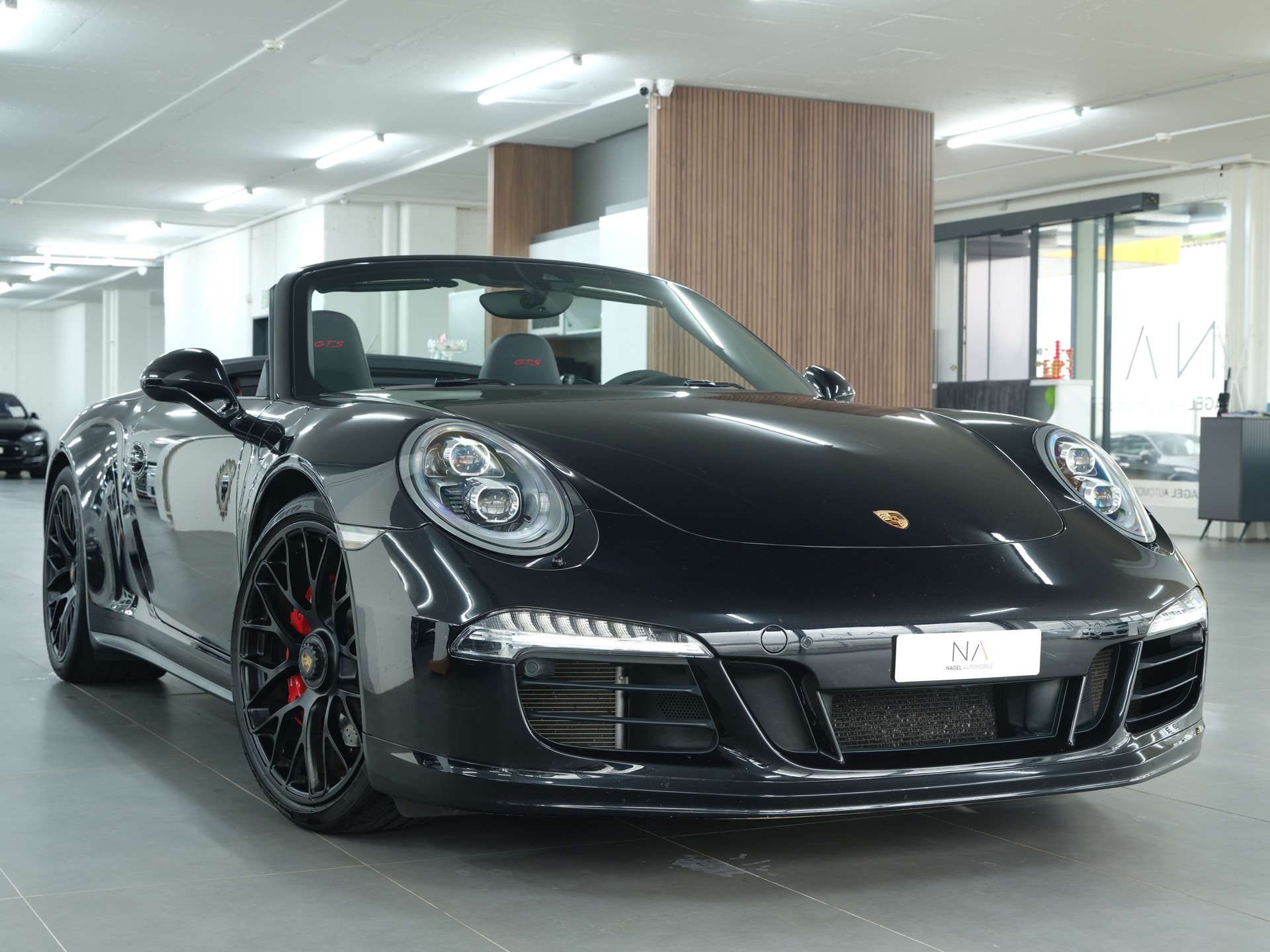 PORSCHE 911 Cabrio Carrera 4 GTS PDK-image-1