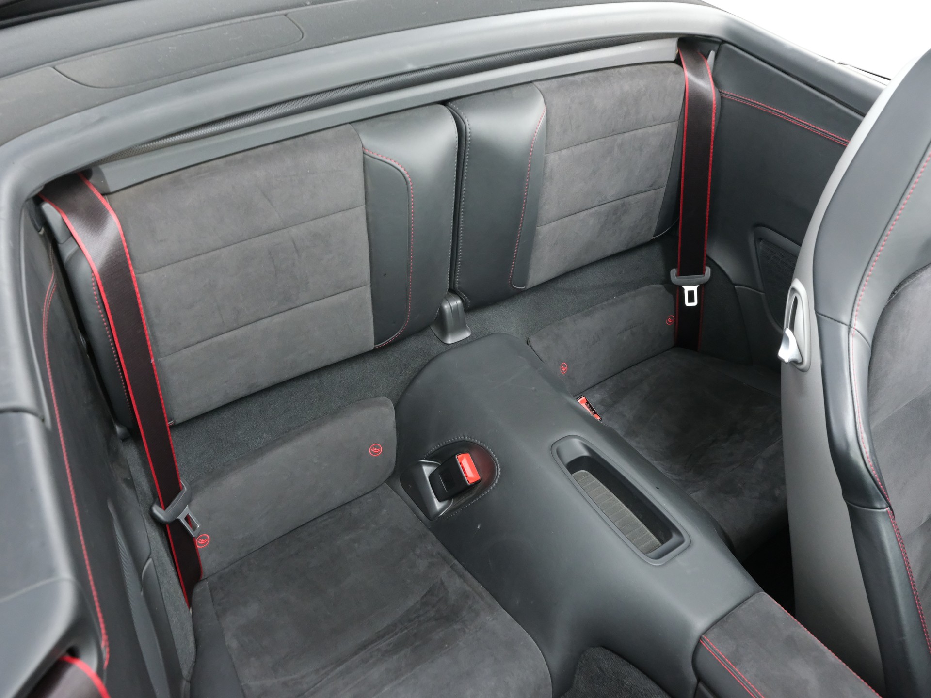 PORSCHE 911 Cabrio Carrera 4 GTS PDK-image-16