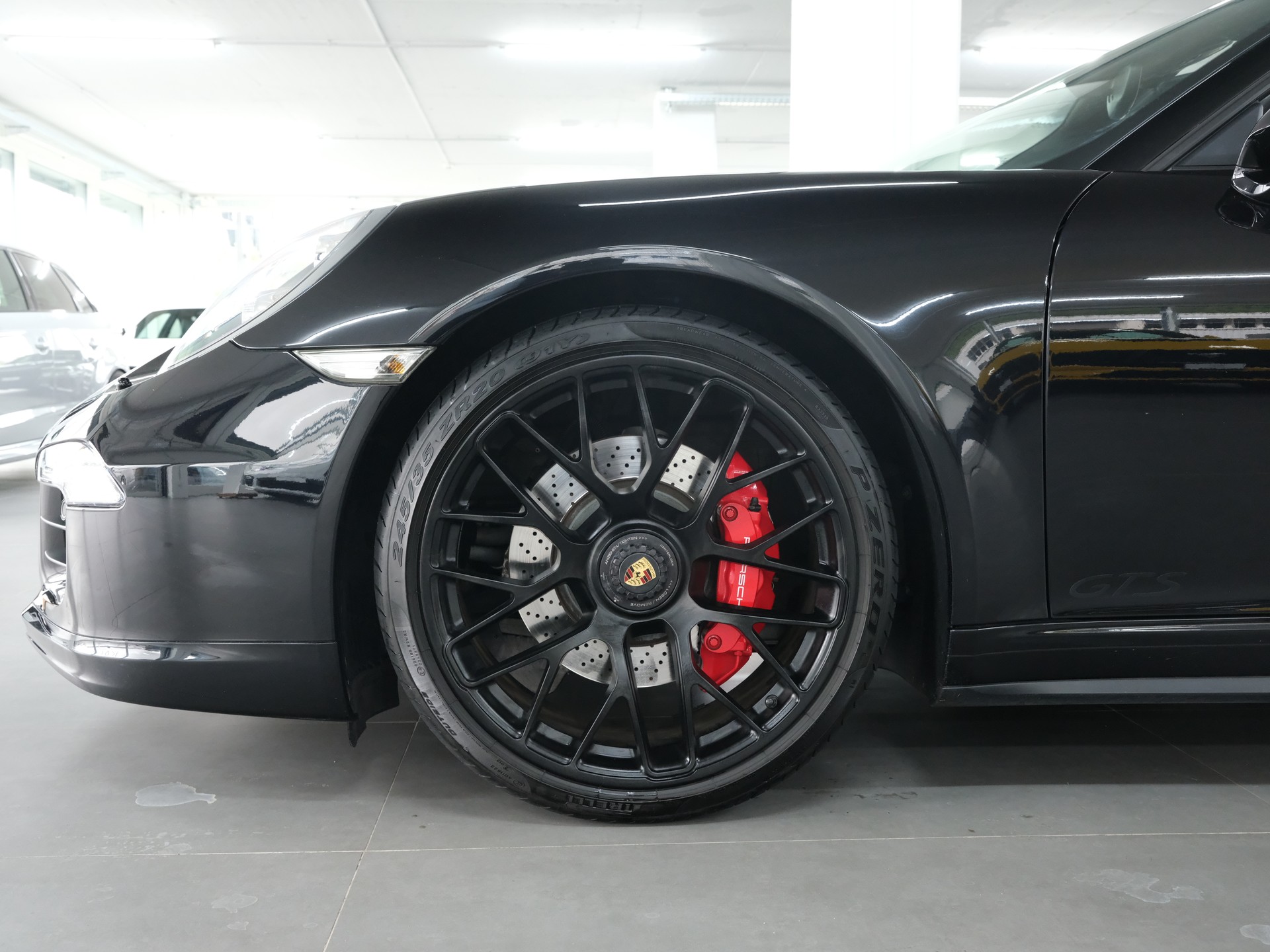 PORSCHE 911 Cabrio Carrera 4 GTS PDK-image-9