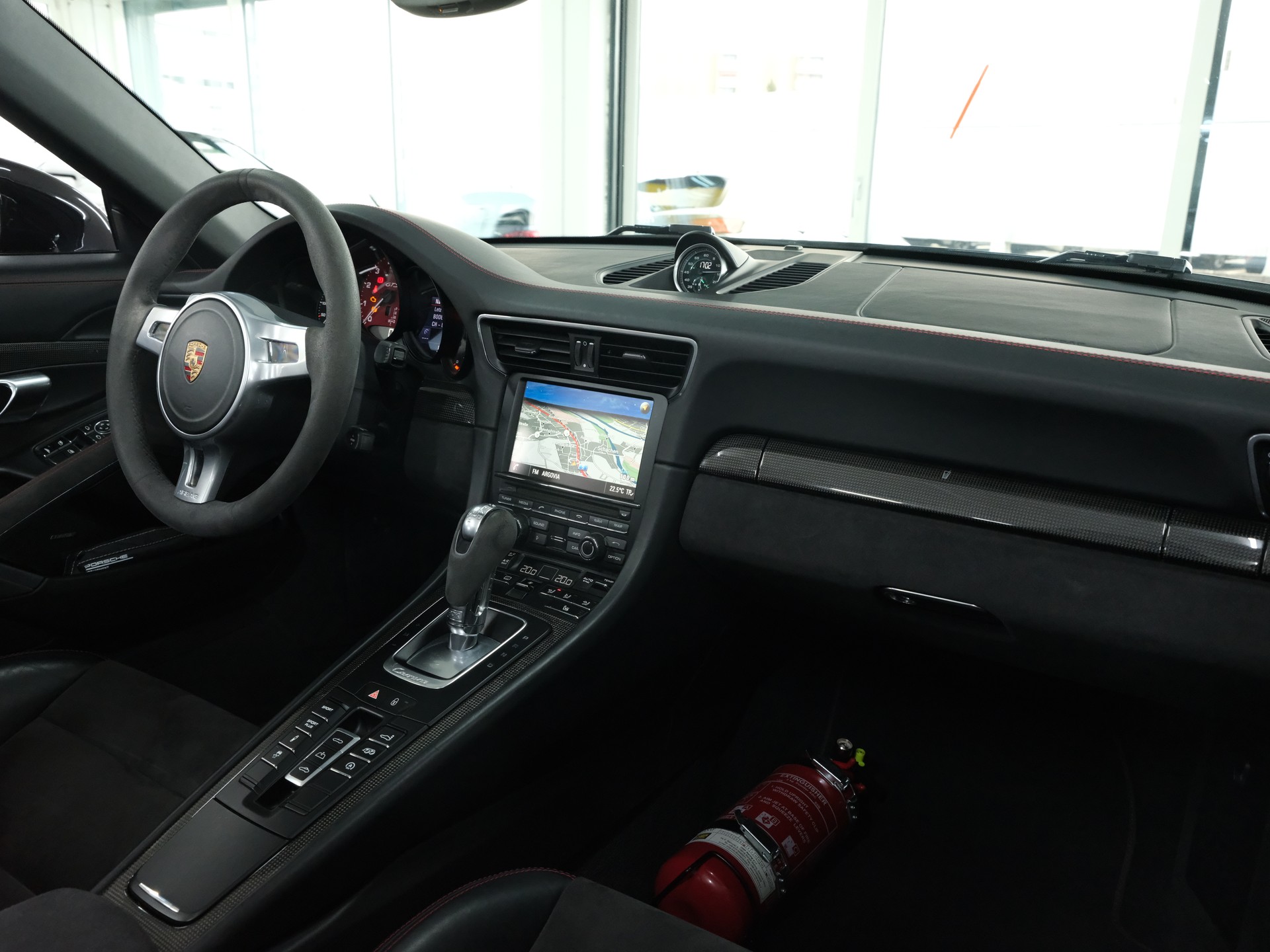 PORSCHE 911 Cabrio Carrera 4 GTS PDK-image-14