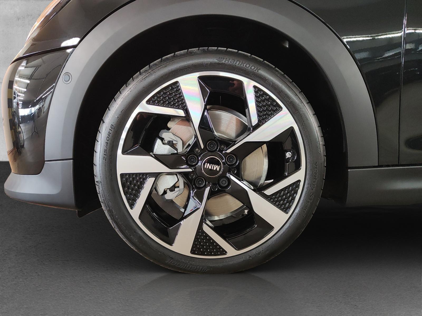 MINI F66 2.0i Cooper S-image-4