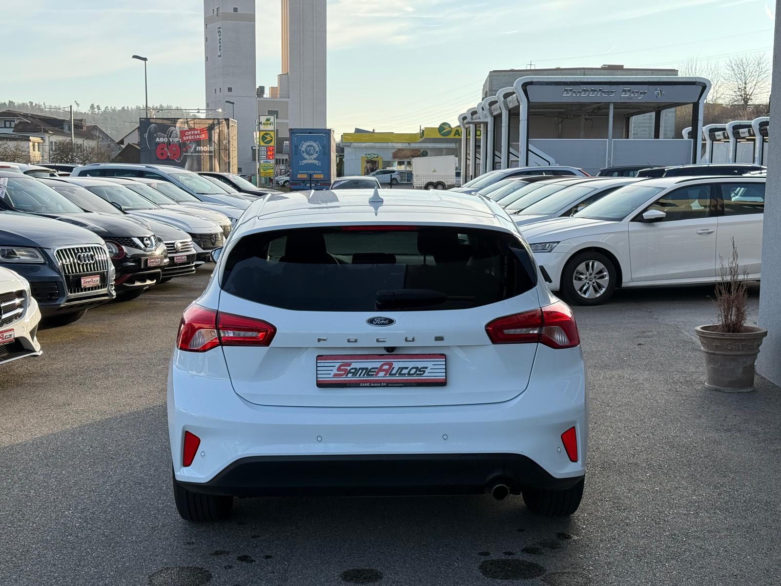 FORD Focus 2.0 TDCi Titanium Automatic-image-2