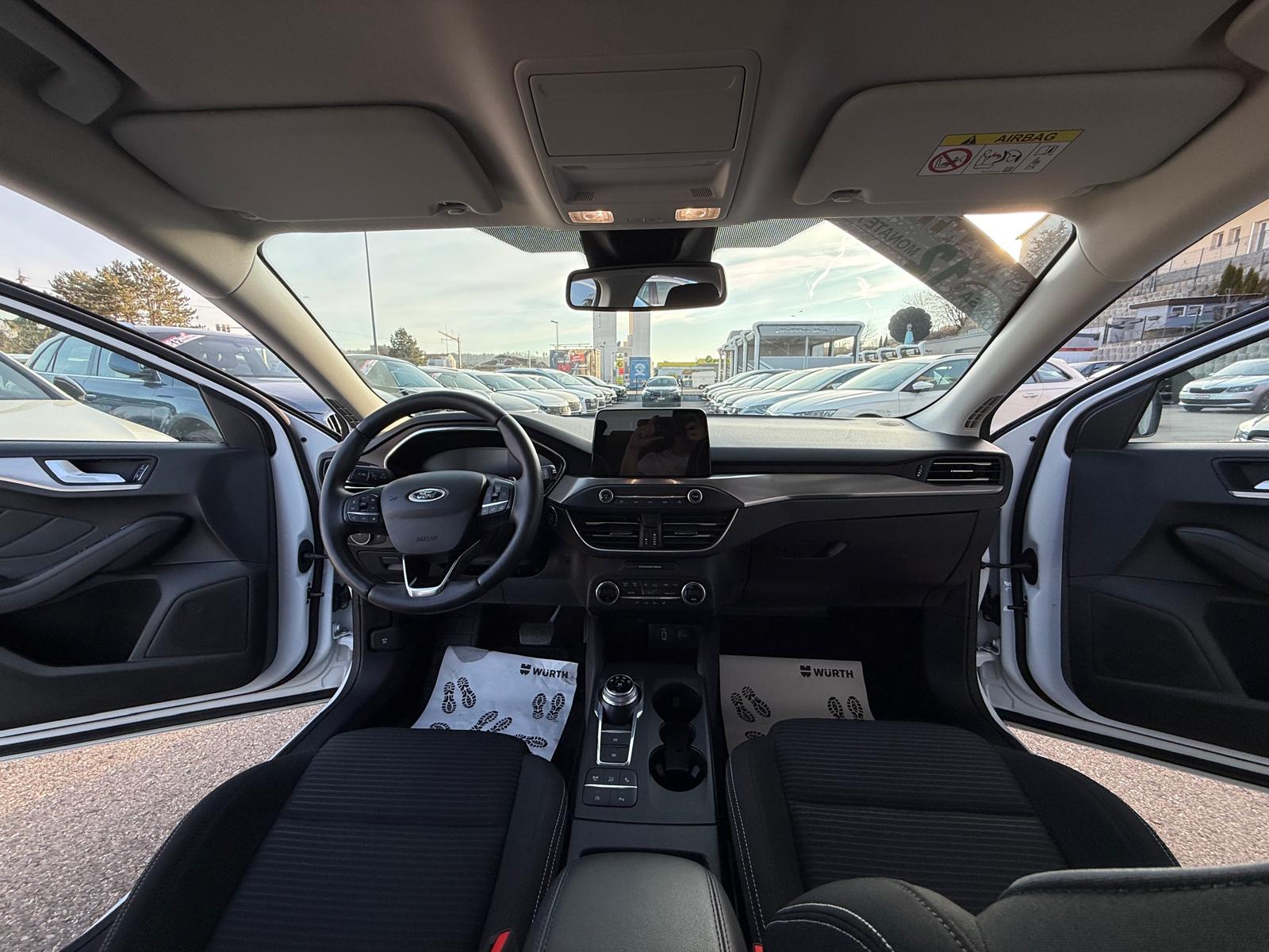 FORD Focus 2.0 TDCi Titanium Automatic-image-8