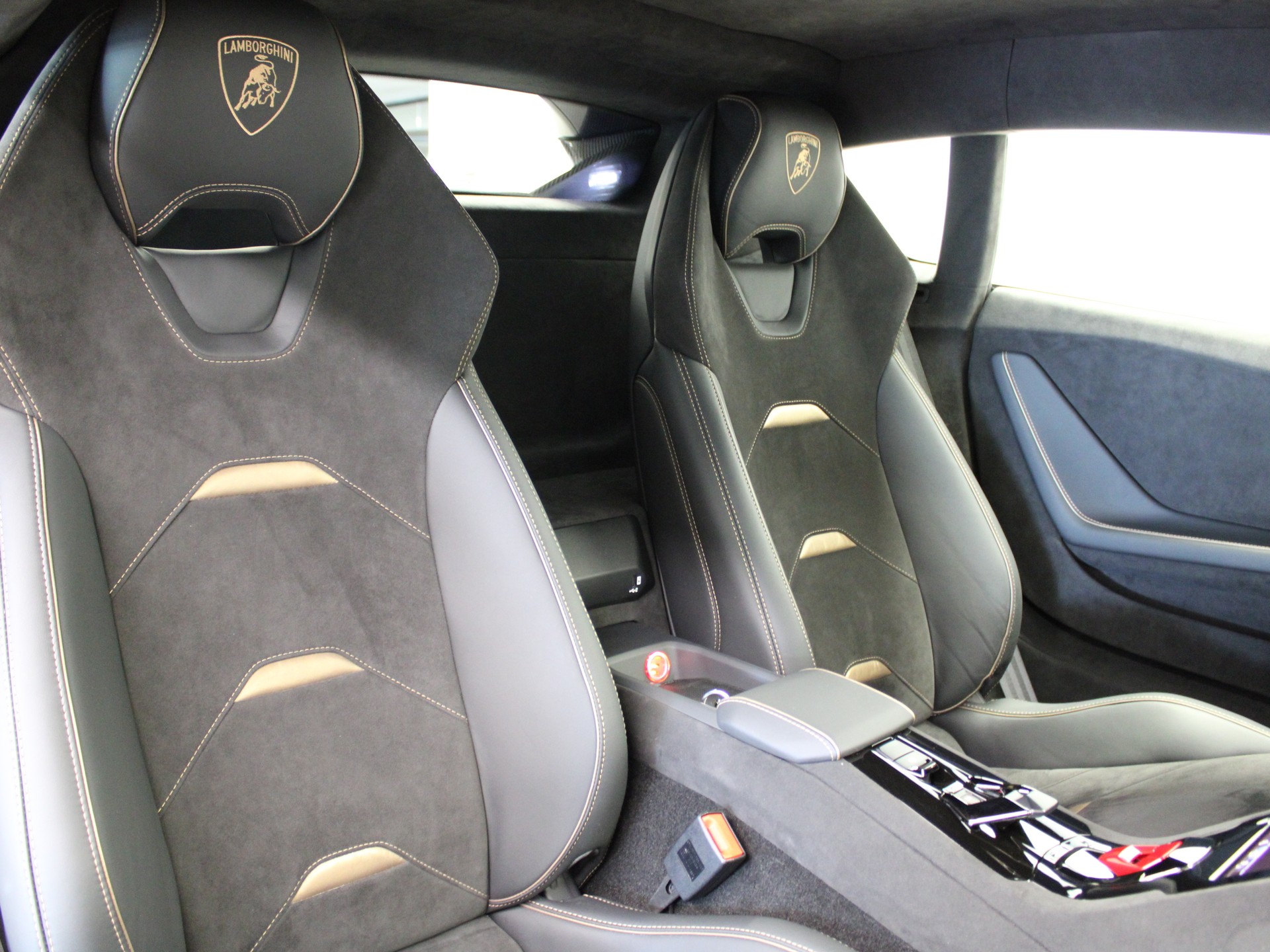 LAMBORGHINI Huracan Tecnica-image-6
