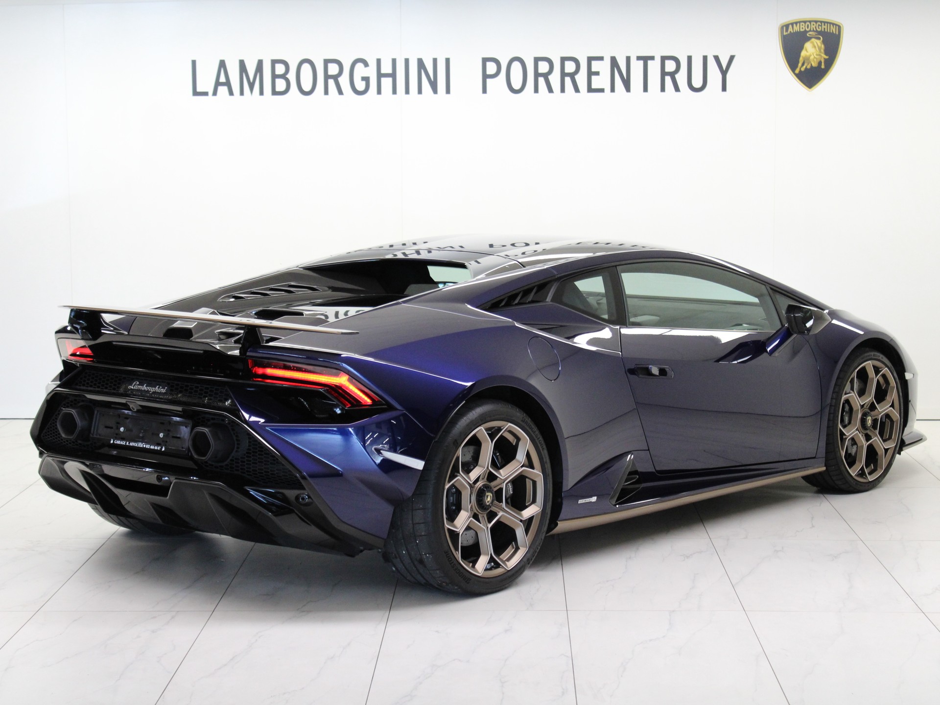 LAMBORGHINI Huracan Tecnica-image-2