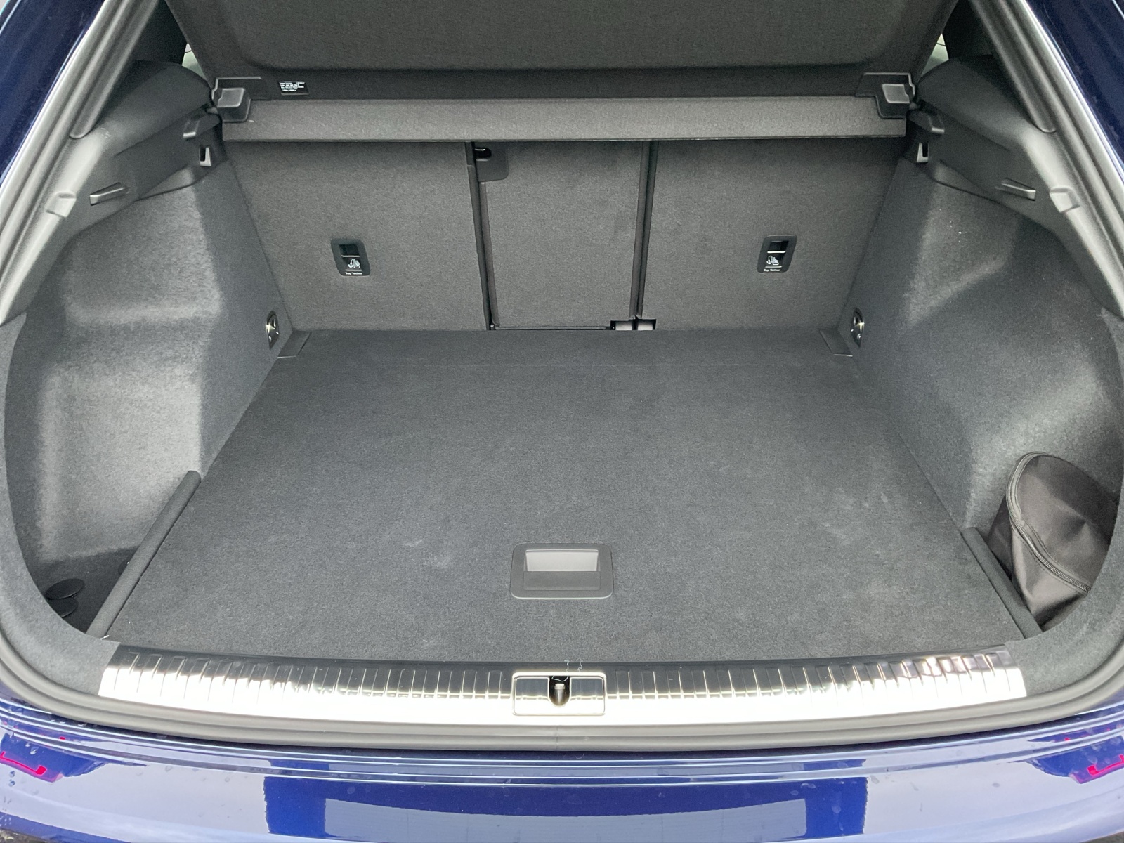 AUDI Q3 35 TFSI S line Attraction S-tronic-image-12