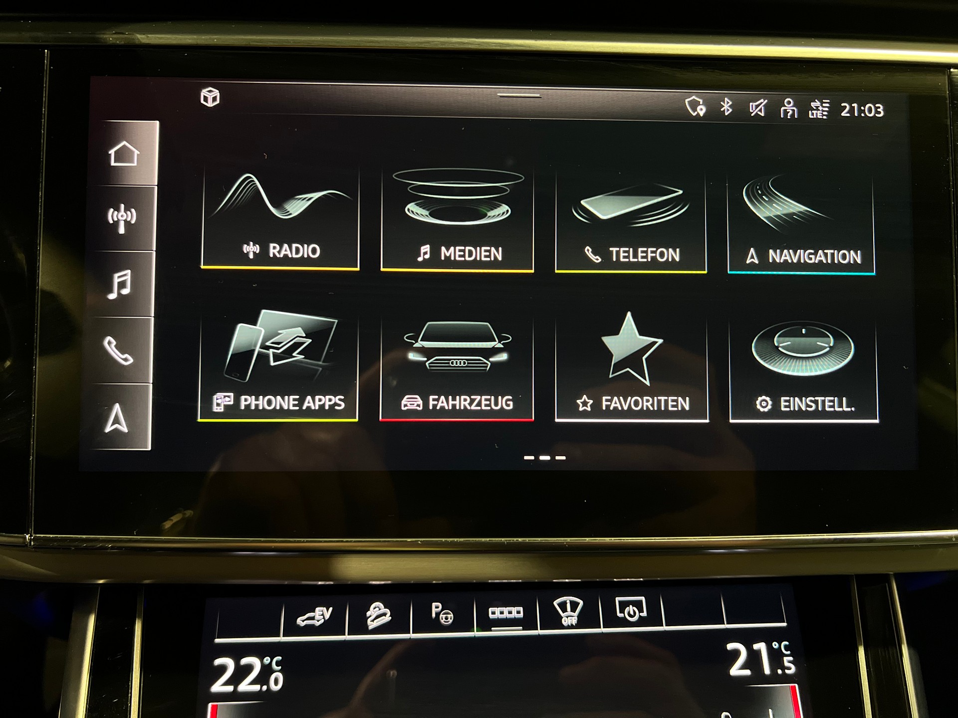 AUDI Q8 55 TFSI S-Line e quattro PHEV tiptronic-image-23