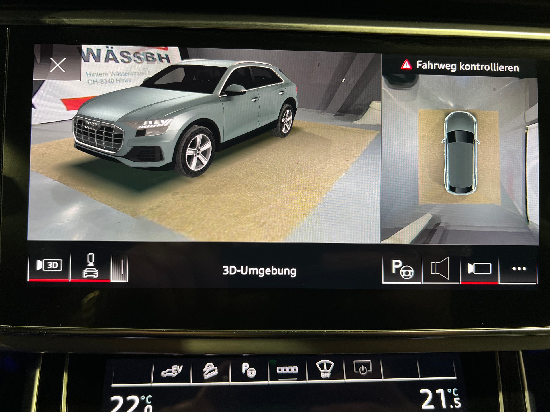 AUDI Q8 55 TFSI S-Line e quattro PHEV tiptronic-image-21