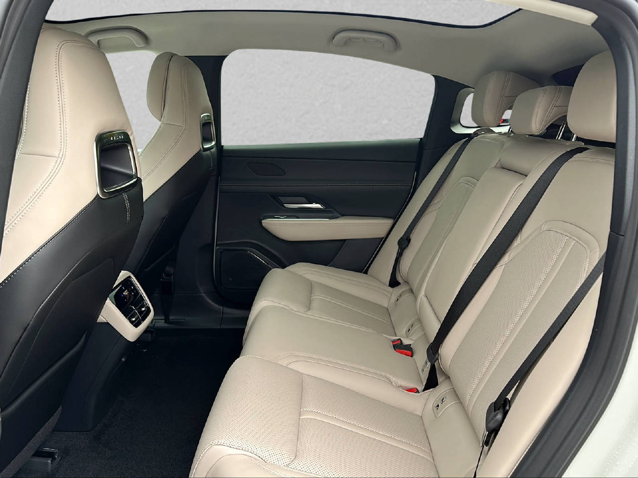 MAZDA 6e 258 PS Takumi (68.8 kWh) RWD-image-6