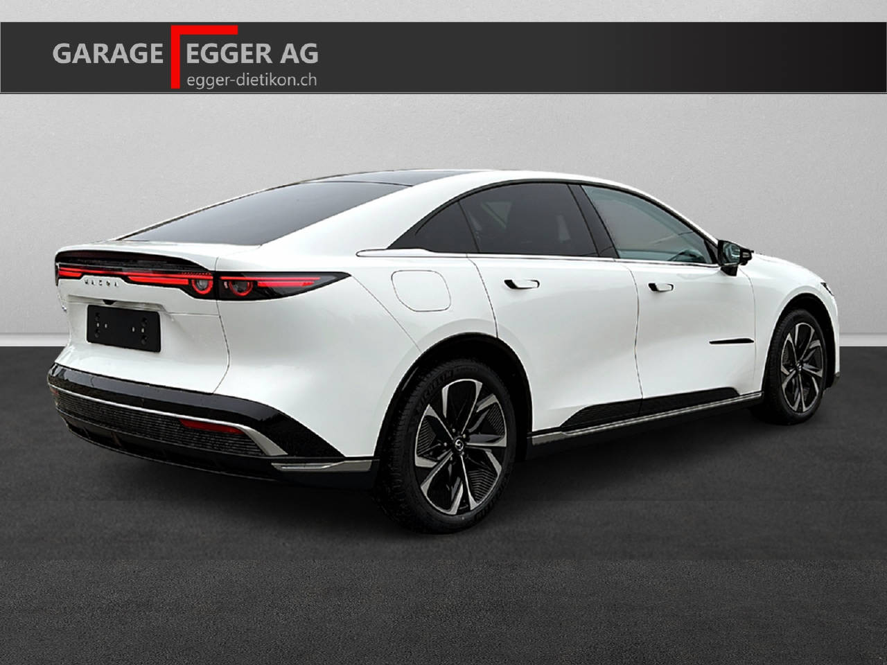 MAZDA 6e 258 PS Takumi (68.8 kWh) RWD-image-2