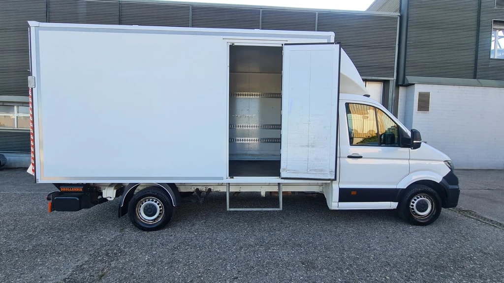 VW Crafter 35 2.0 TDI Koffer/Hebebuhne Champion L4 A ** CH-Fahrzeug ** Hebebühne * RF-Kamera * Klimaanlage * L4 * Neues Modell 2022-image-8