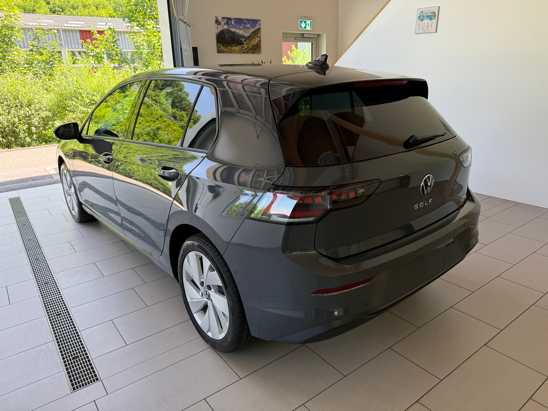 VW Golf VIII 1.5 eTSI DSG 115PS United-image-2