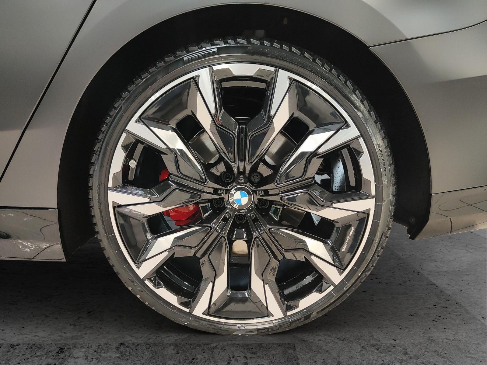 BMW 540d xDrive Touring-image-6