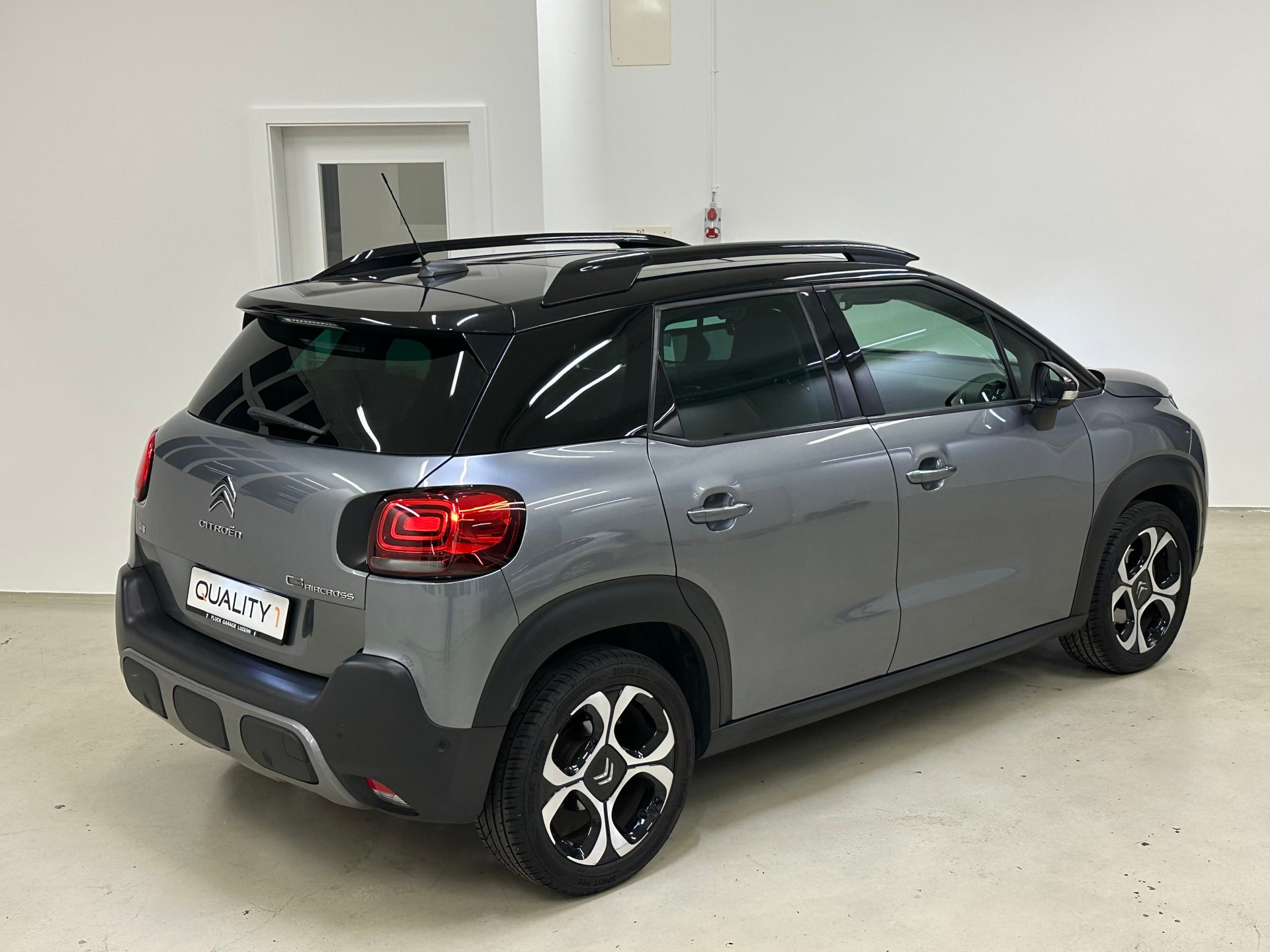 CITROEN C3 Aircross 1.2i PureTech Shine EAT-image-7