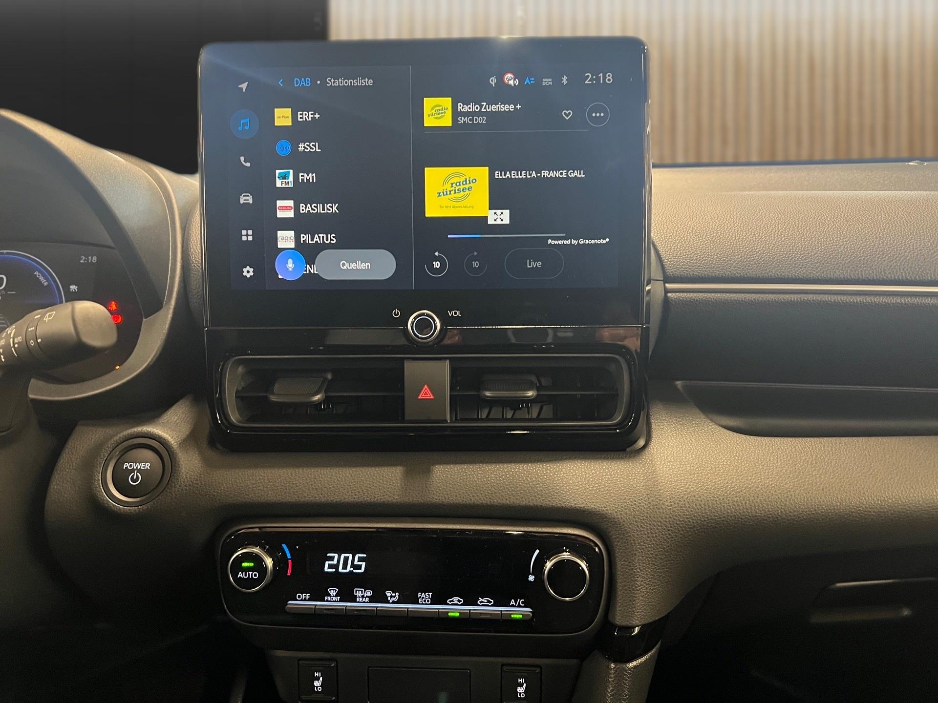 TOYOTA Yaris 1.5 Trend e-CVT-image-12