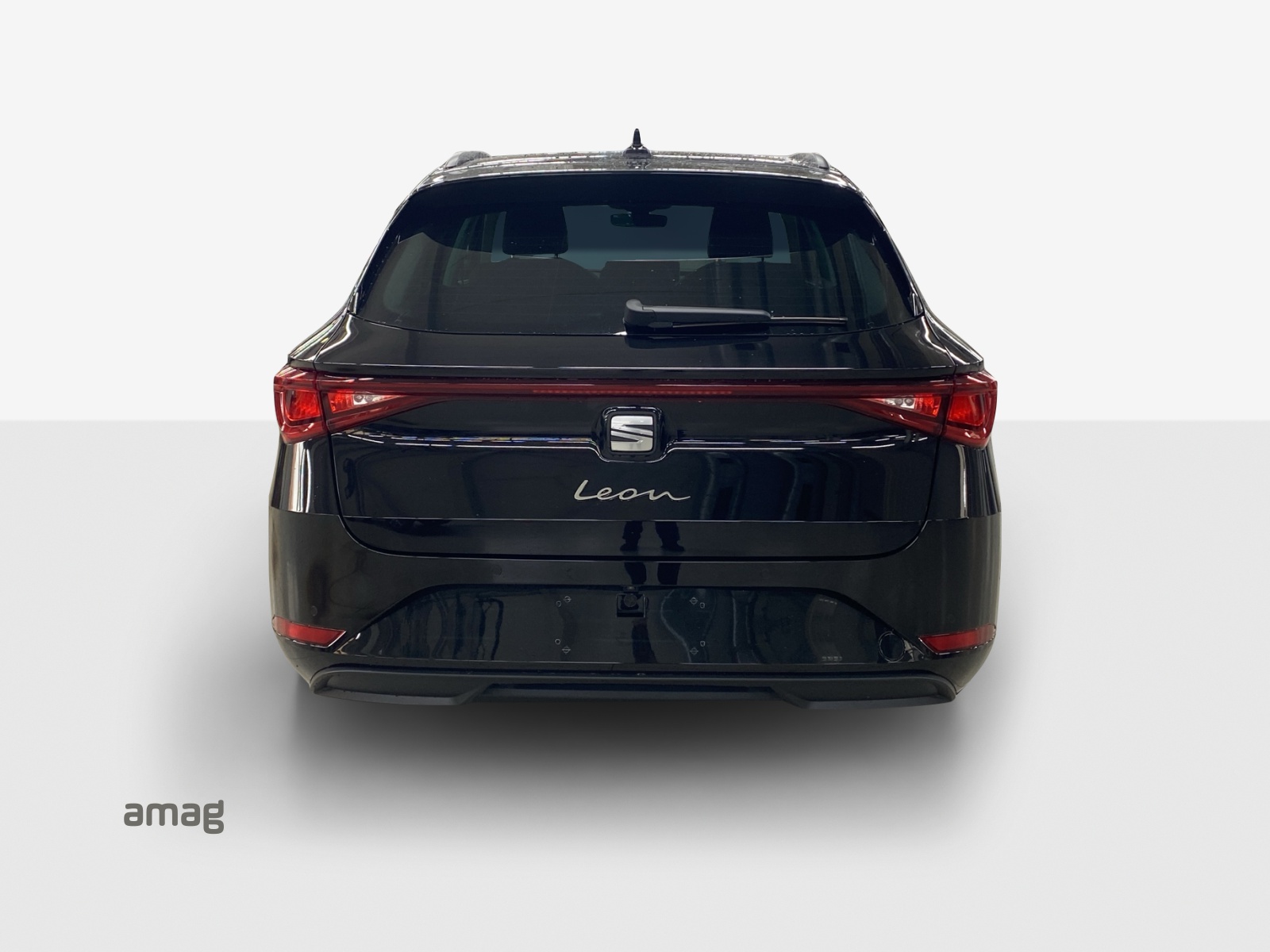 SEAT Leon ST 2.0 TDI EVO DSG Business Edition-image-3