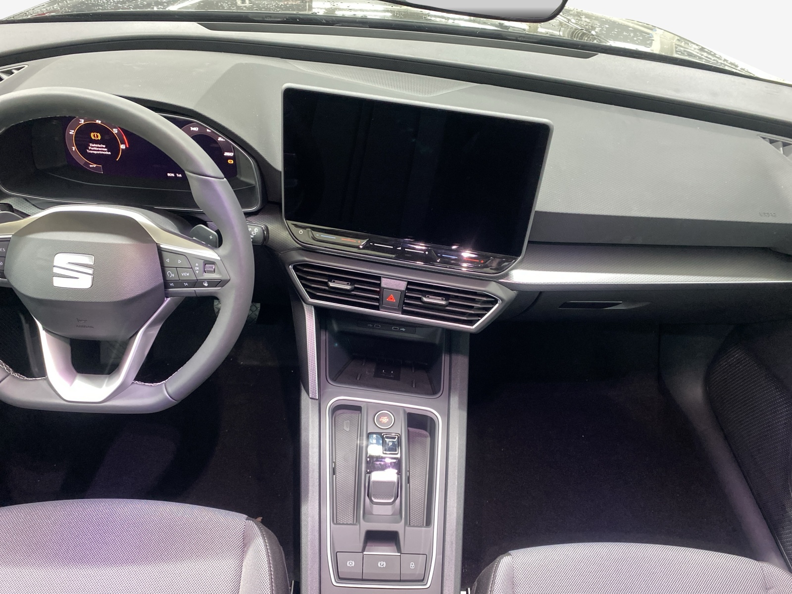 SEAT Leon ST 2.0 TDI EVO DSG Business Edition-image-10