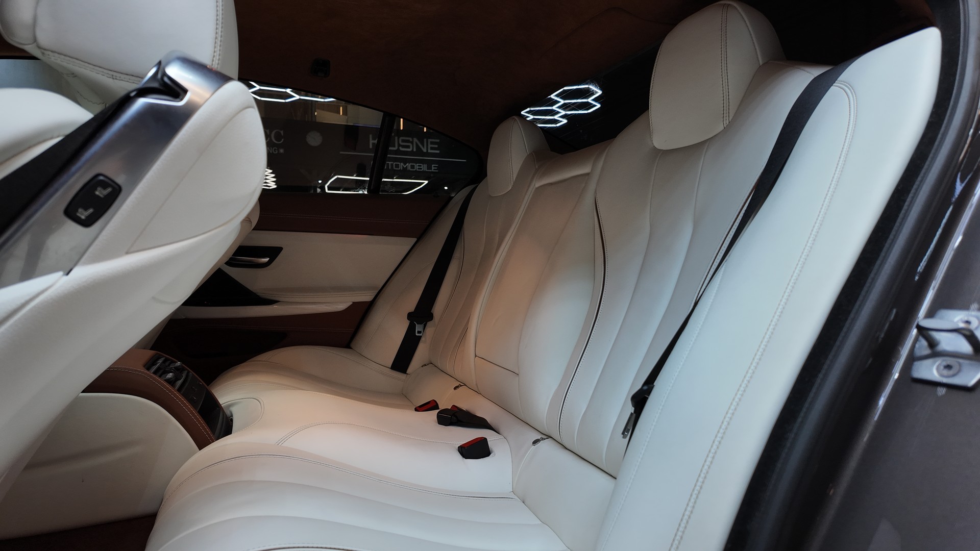 BMW 650i Gran Coupé xDrive-image-10