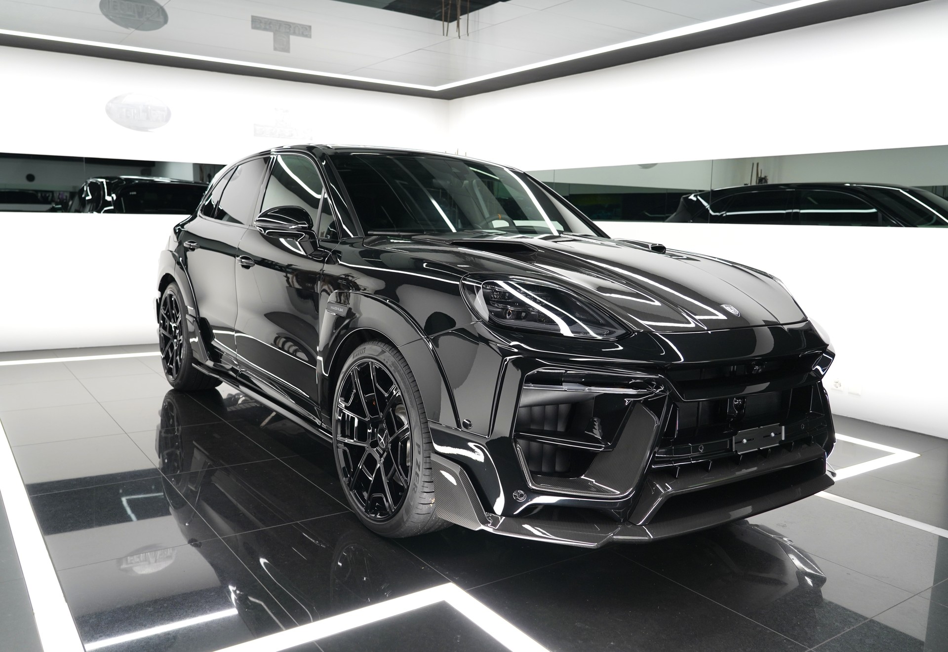 PORSCHE Cayenne GTS Tiptronic-image-1