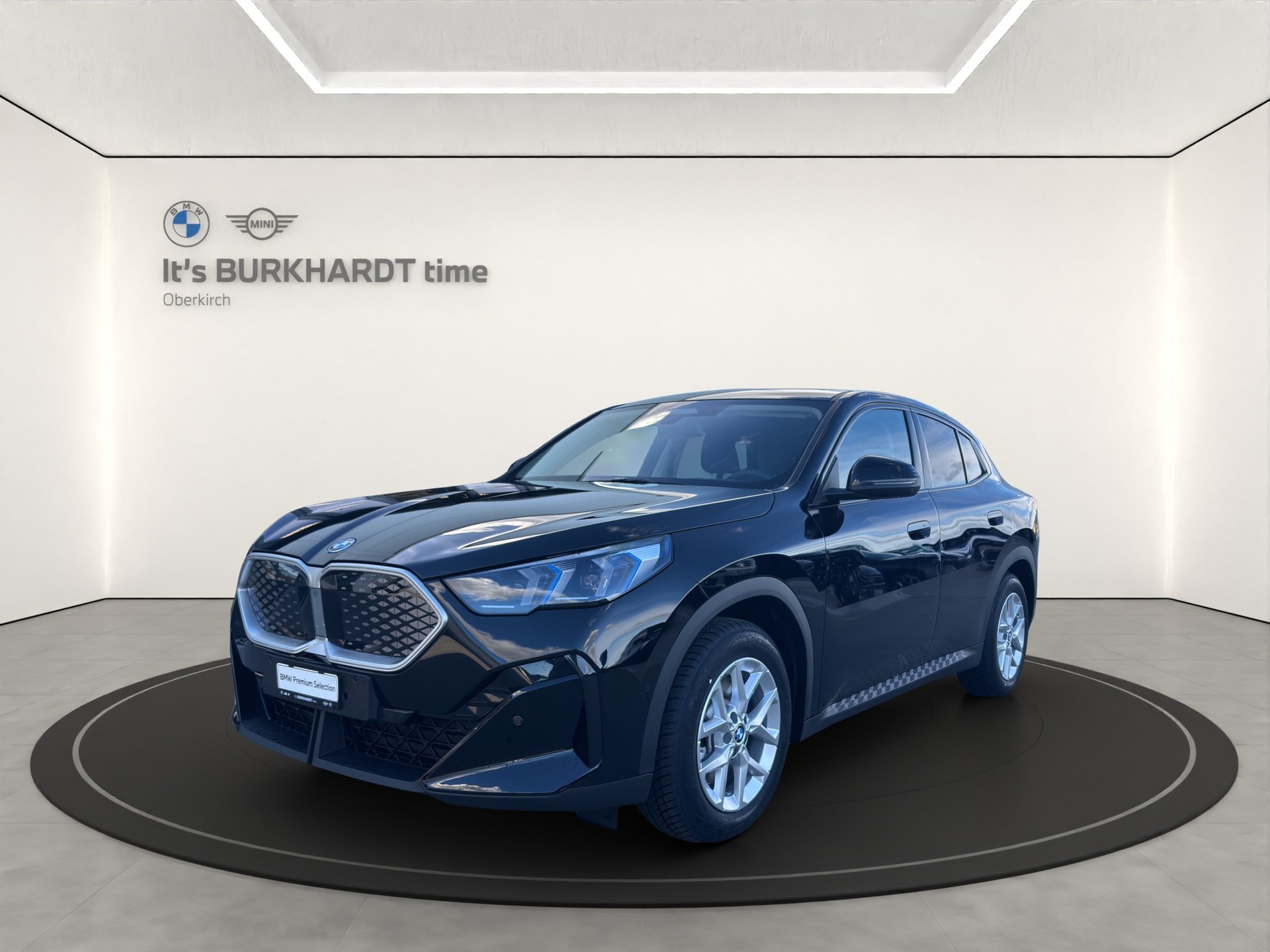 BMW iX2 xDrive 30-image-0