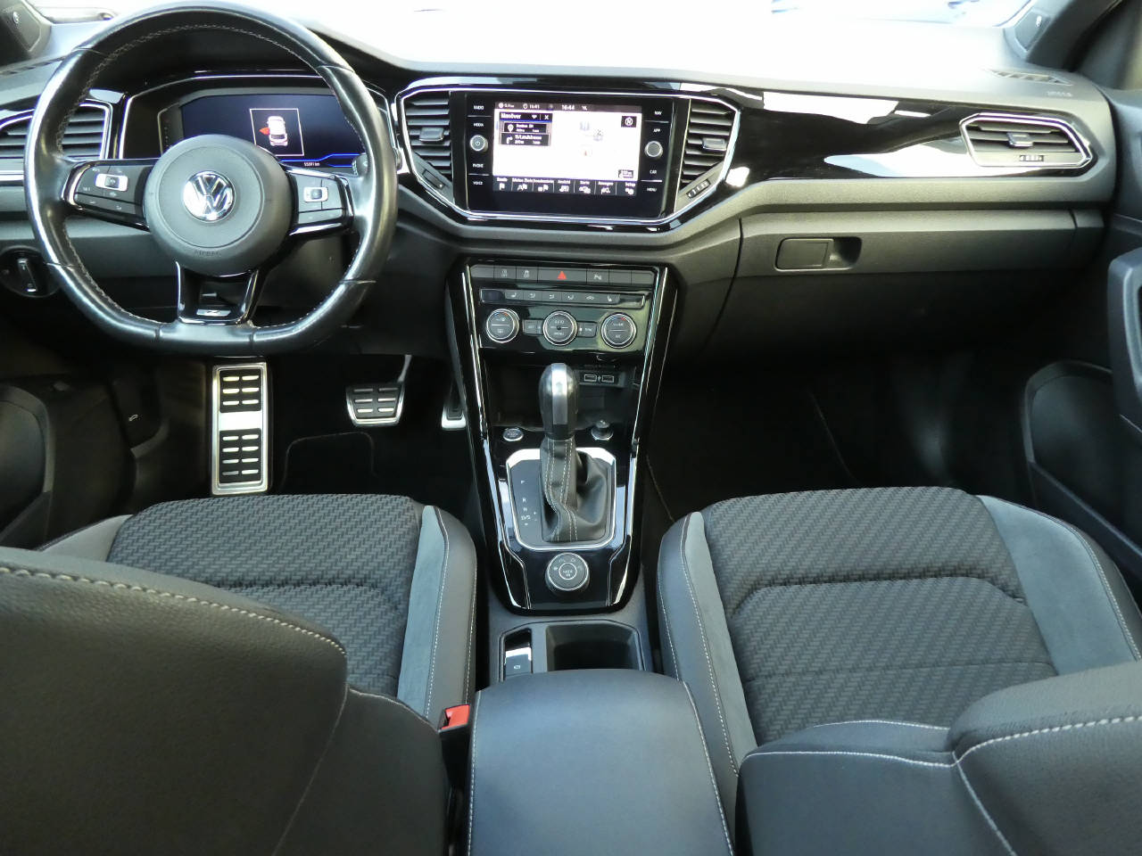 VW T-Roc 2.0 TSI R DSG 4motion-image-13
