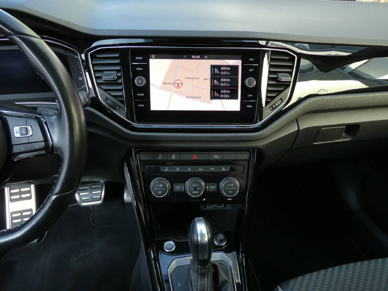 VW T-Roc 2.0 TSI R DSG 4motion-image-12