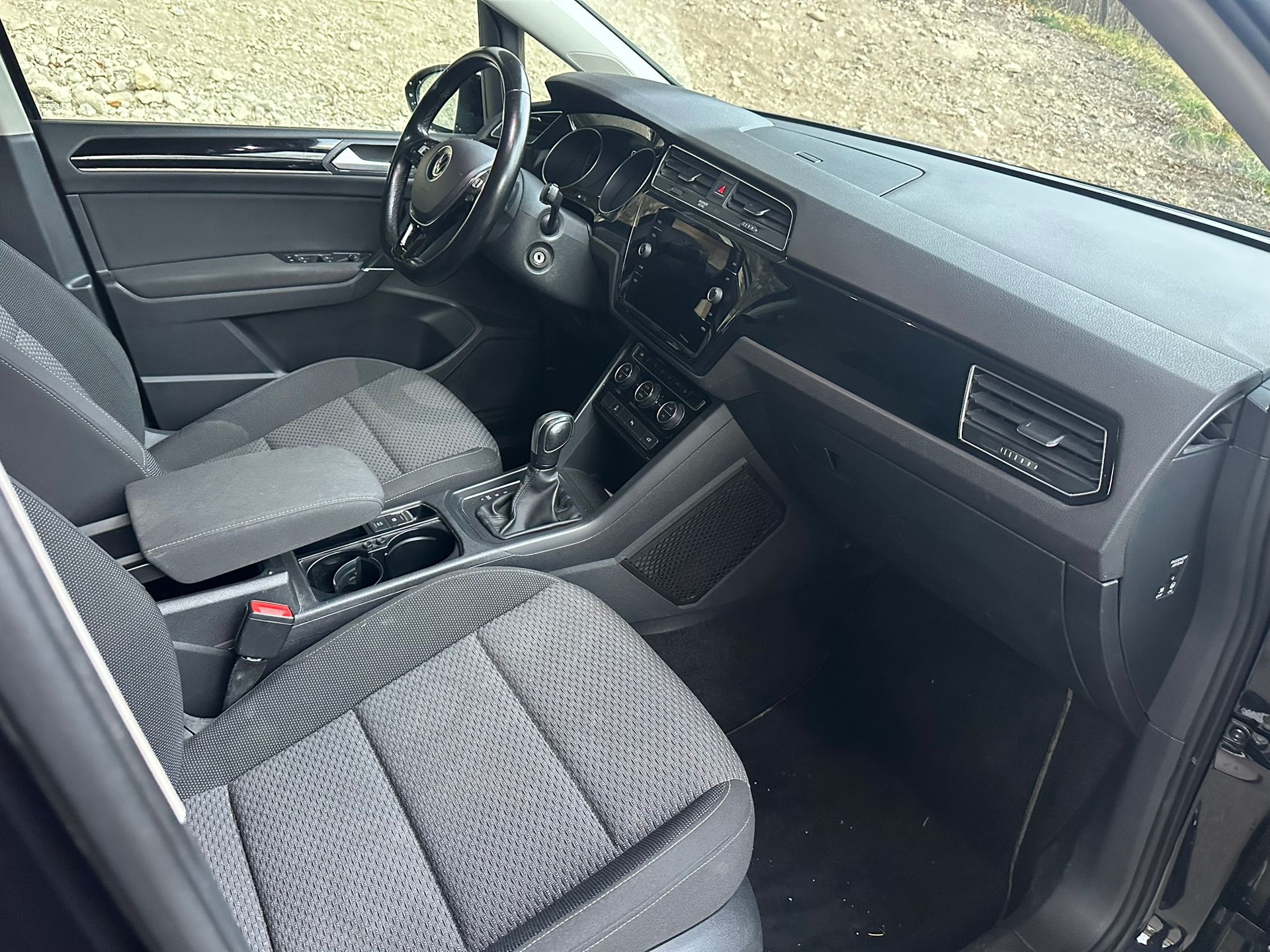 VW Touran 2.0 TDI BlueMotion Technology Comfortline DSG-image-8