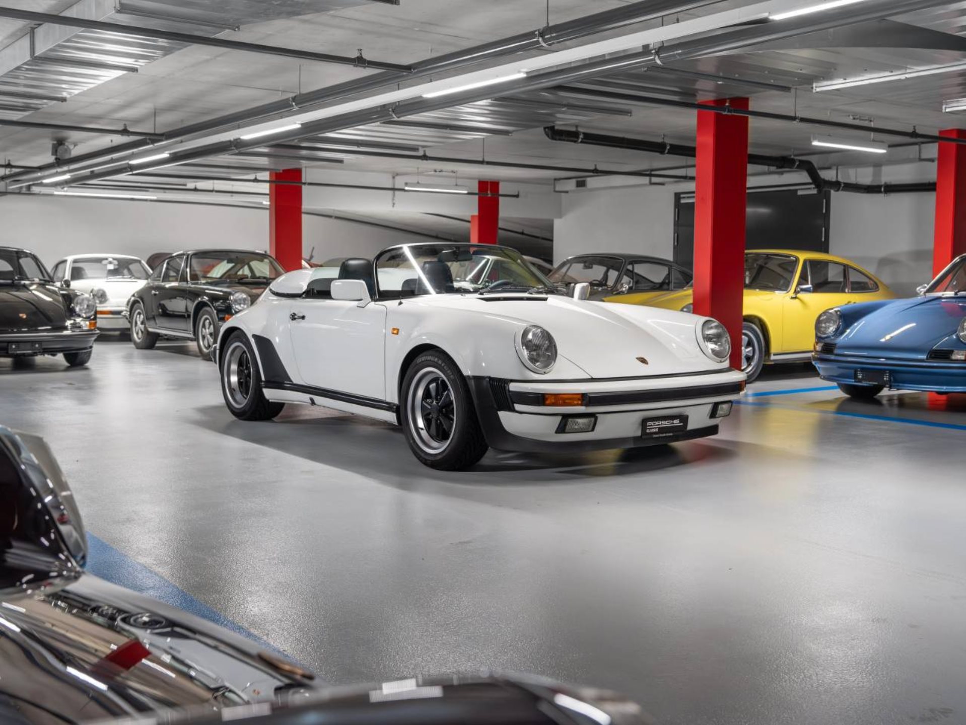 PORSCHE 911 Speedster-showroom-element-2