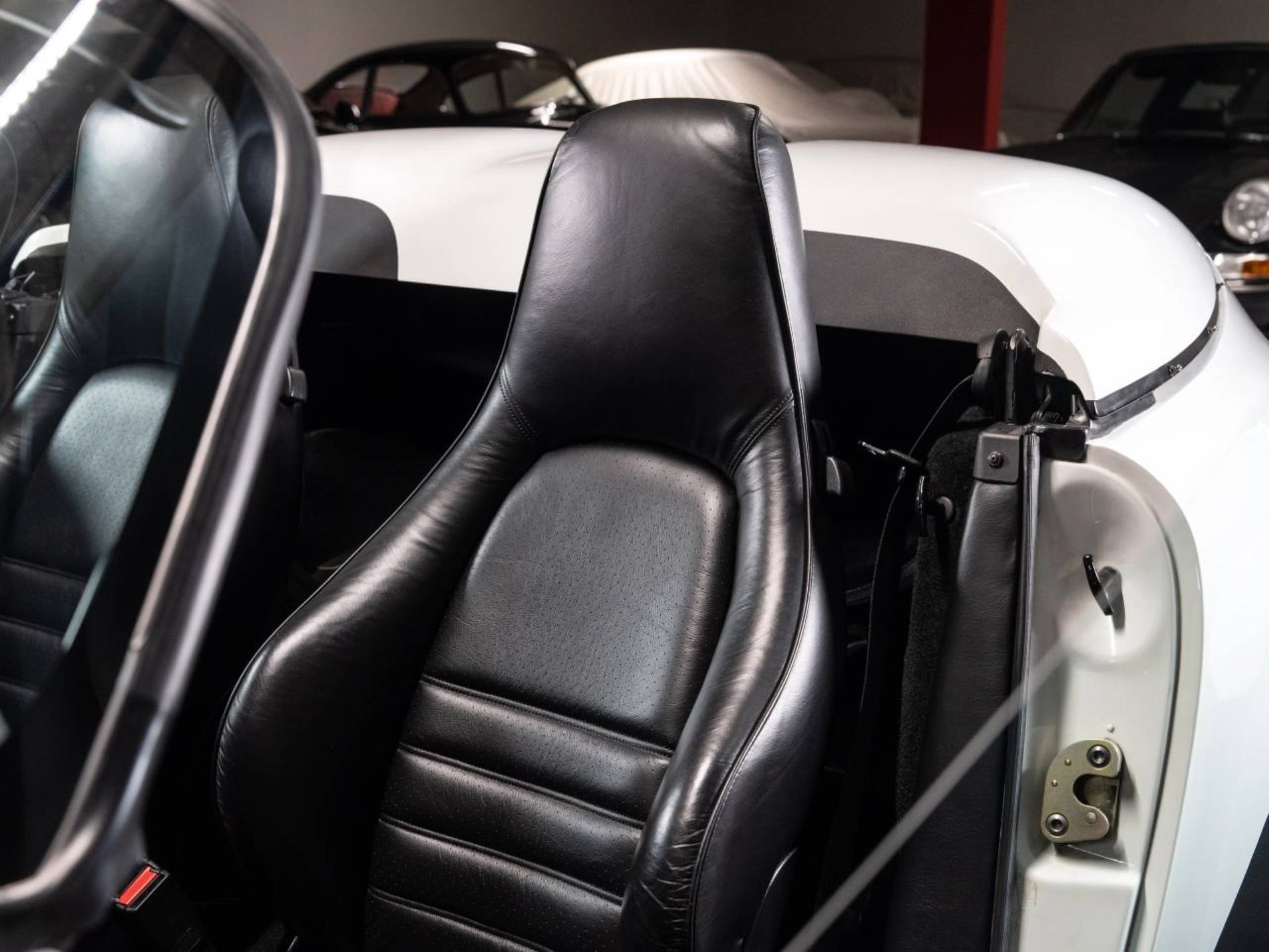 PORSCHE 911 Speedster-image-15