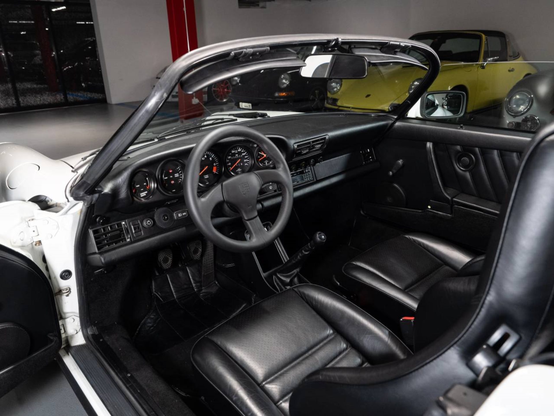 PORSCHE 911 Speedster-image-14