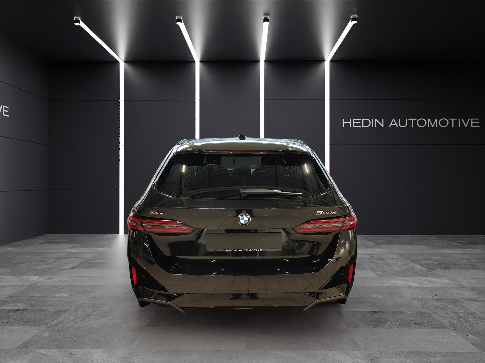 BMW 520d xDrive Touring-image-11