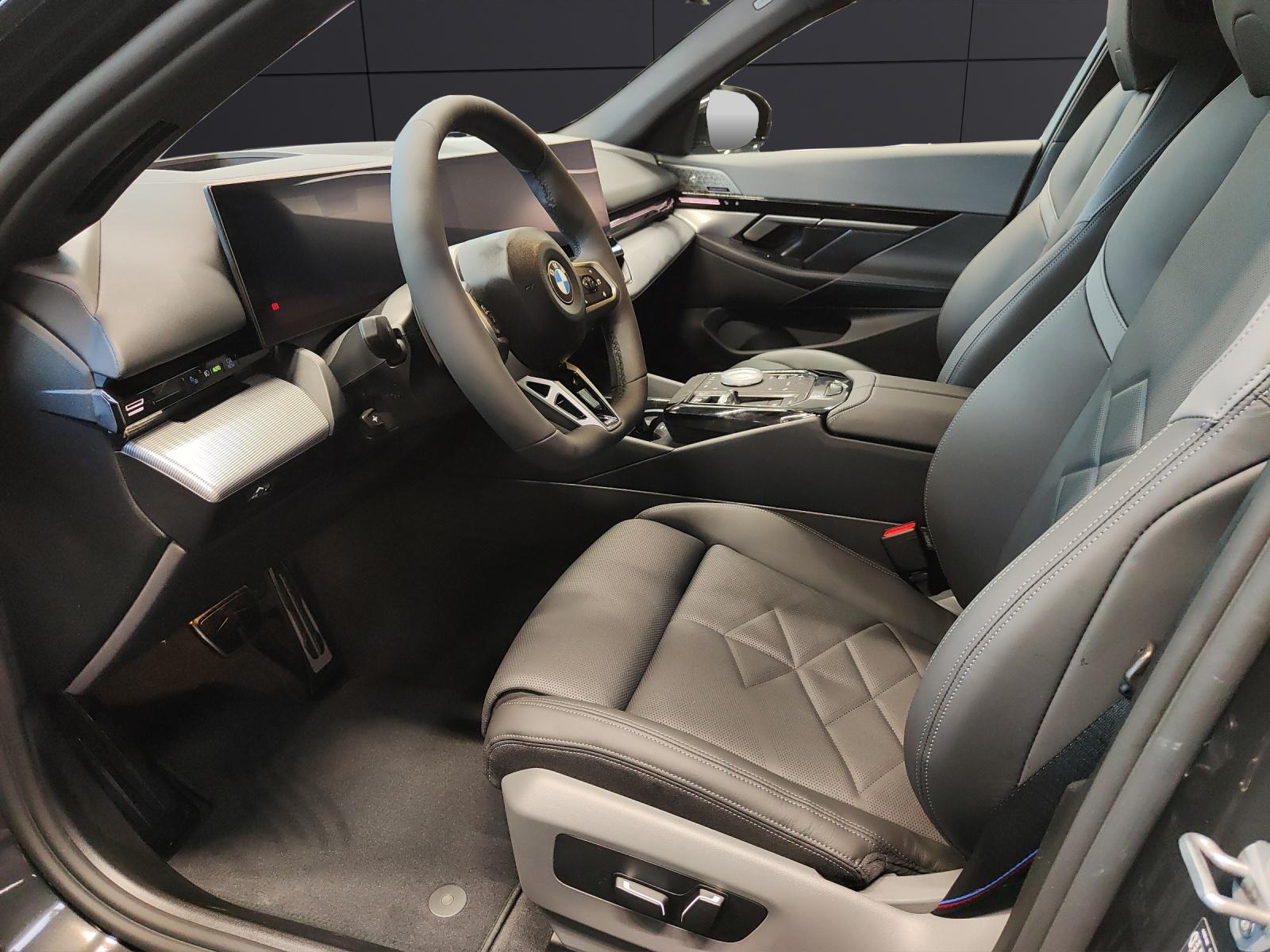 BMW 520d xDrive Touring-image-1