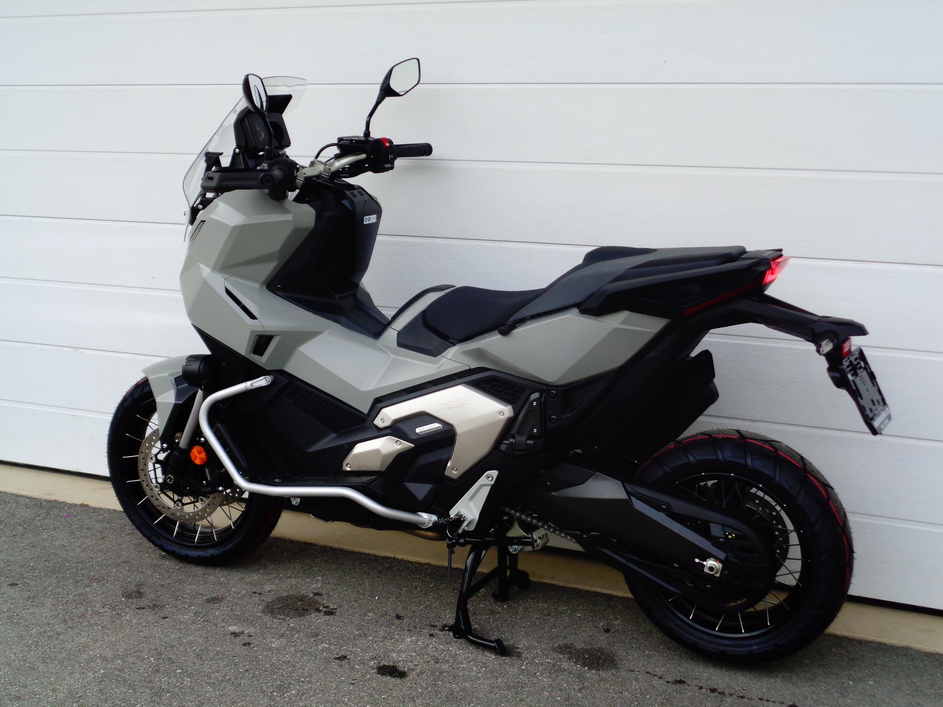 HONDA X-ADV 750-image-5