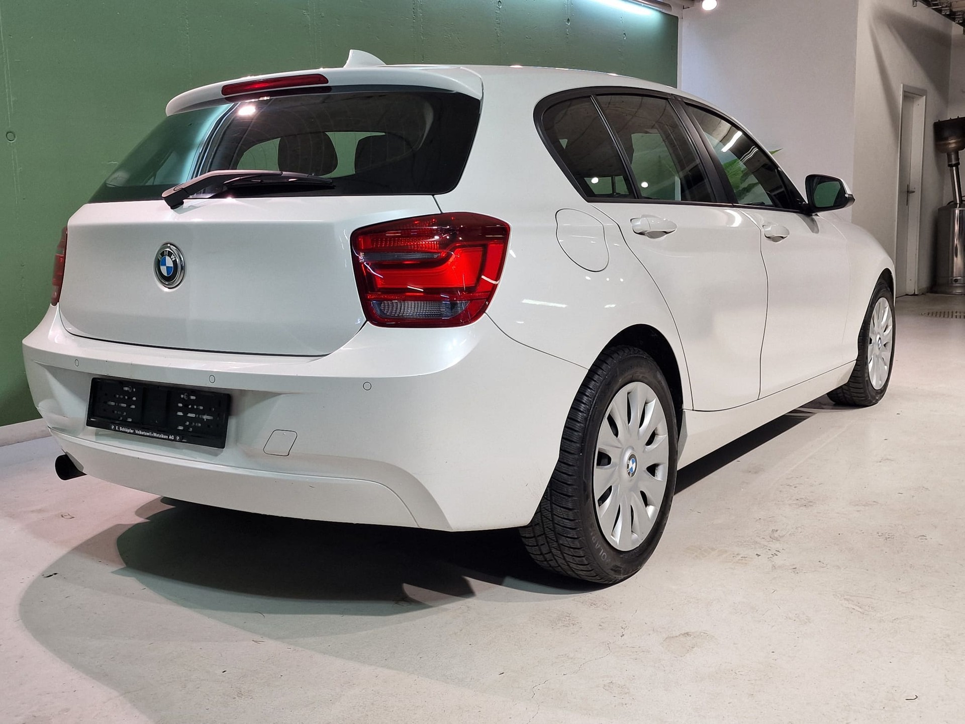 BMW 116i-image-4