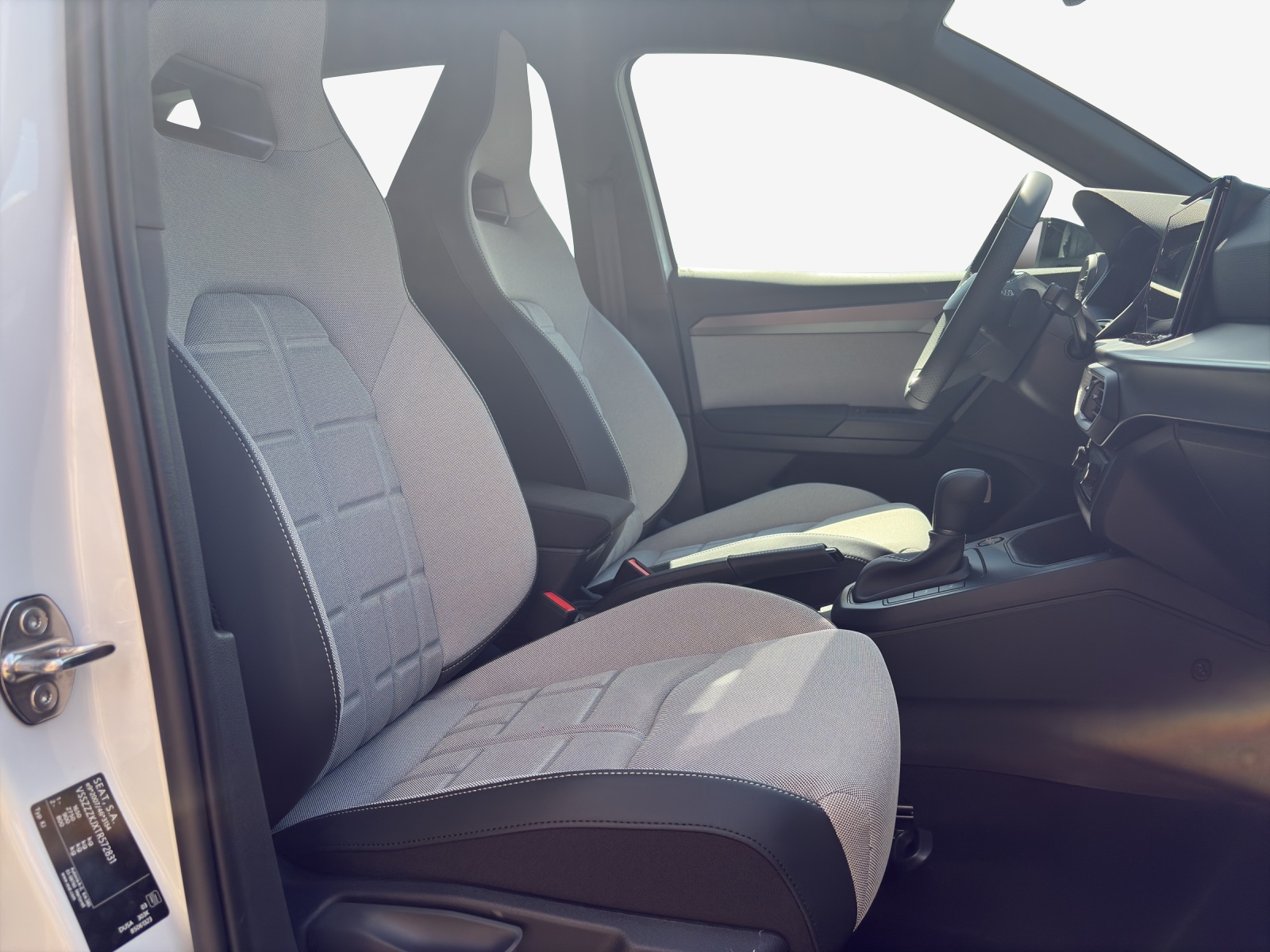 SEAT Arona 1.0 TSI Eco FR DSG-image-14